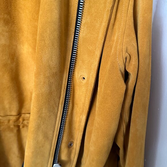 Caramel Oversized Suede Jacket w/adjustable fit and pockets - Picture 8 of 16